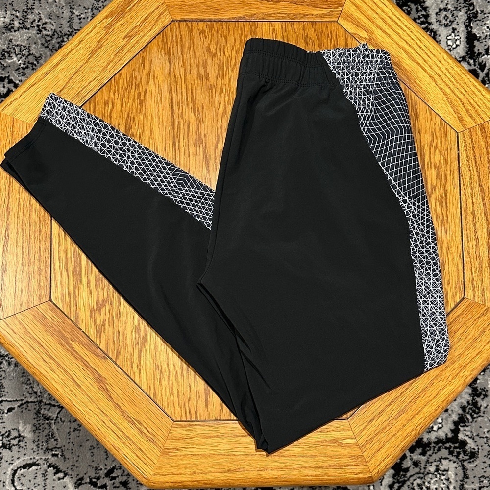 *OAKLEY* Men’s Black x White Patterned Joggers Size Small
